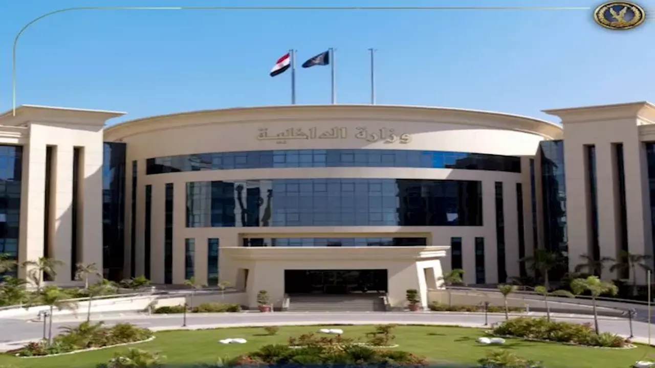 أمن بني سويف.. القبض على شخص حاول خطف هاتف طفلة بدراجة نارية